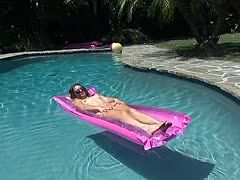 Solo sex in the pool and fucking afterward