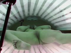 Solariumluder werden heimlich gefilmt